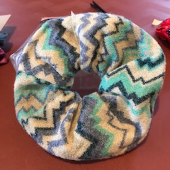 Scrunchie bundle - Picture 4 of 9